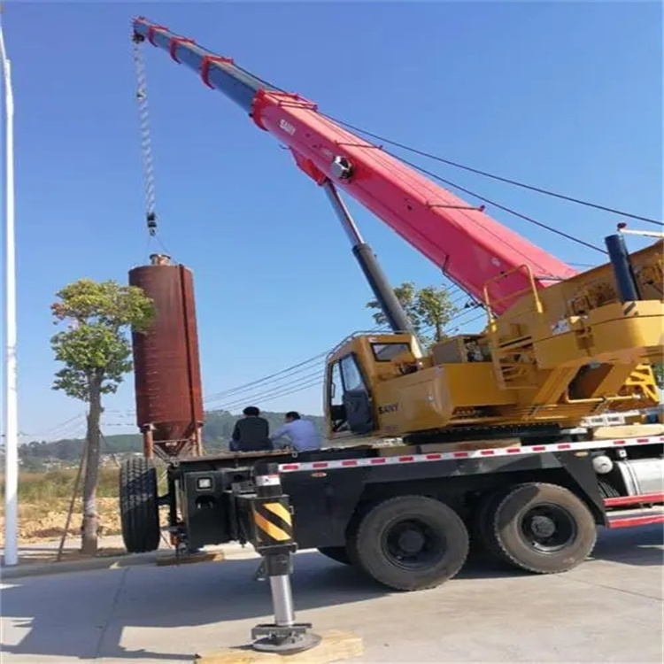 龙岩永定吊车租赁作业时的保养和维护