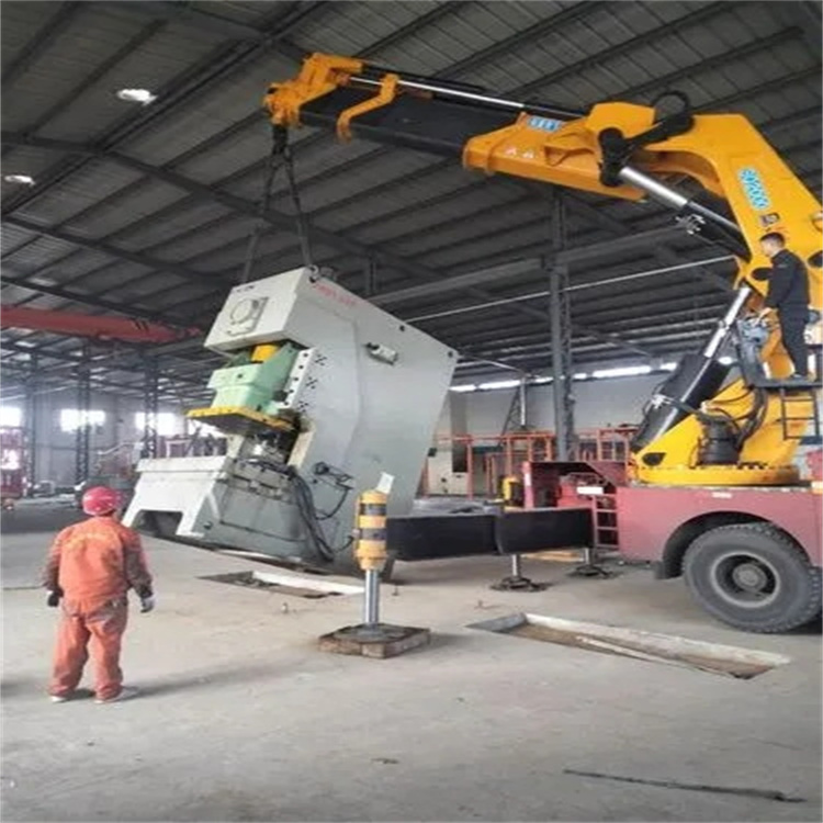 龙岩永定80吨折臂吊车出租附近电话